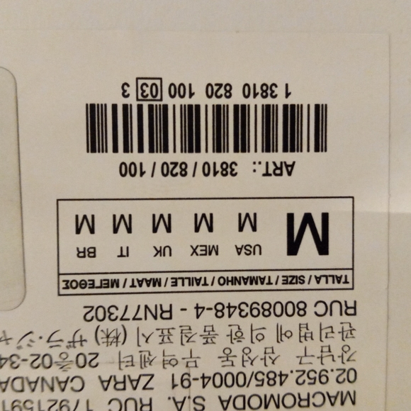 Maison Article basketball shorts,two Wallets,cellphone case,and perfume - Picture 8 of 10